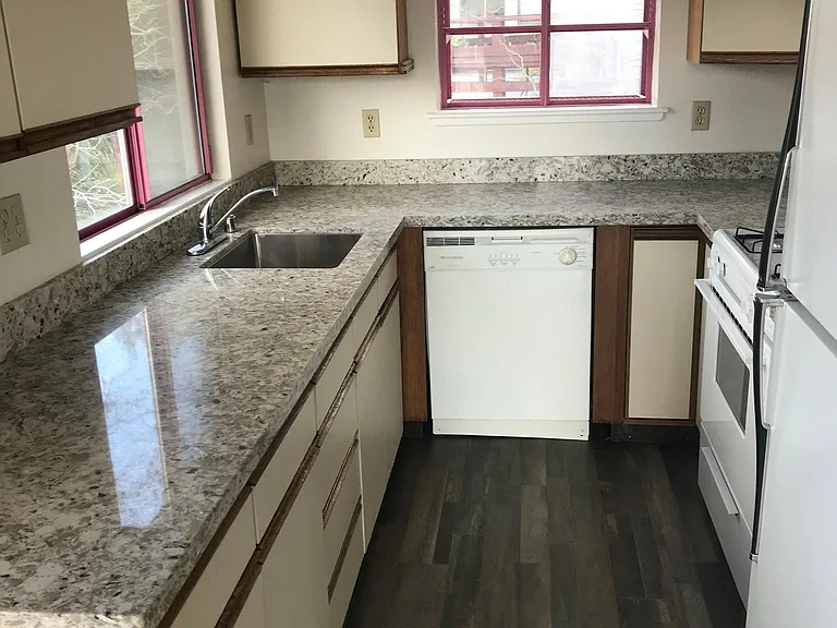 120 Entrada Ave #B — Photo 2