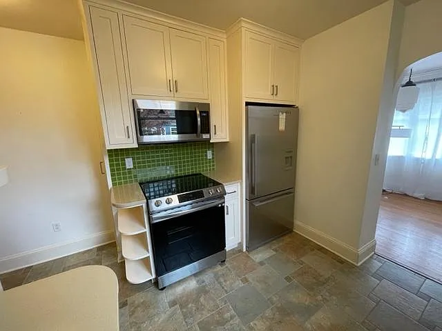 4404 NE 22nd Ave — Photo 7