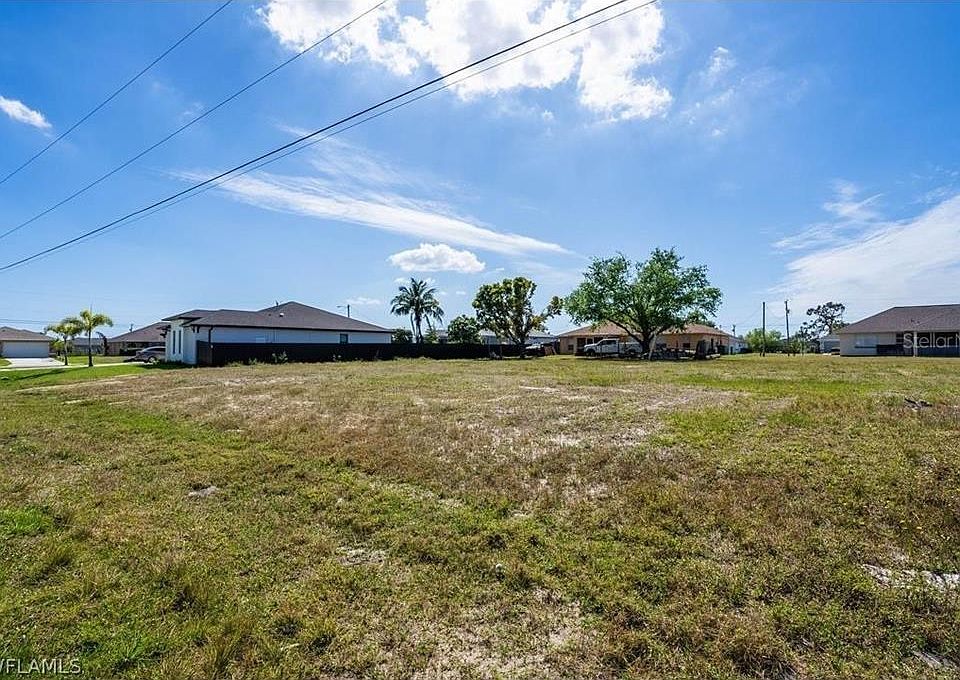 2nd image of 33 NW 15TH TERRACE LOT 1