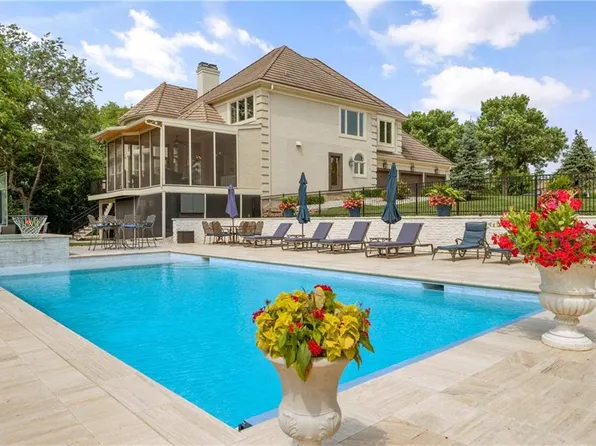 150 Street Of Dreams Cv, Village Of Loch Lloyd, MO 64012