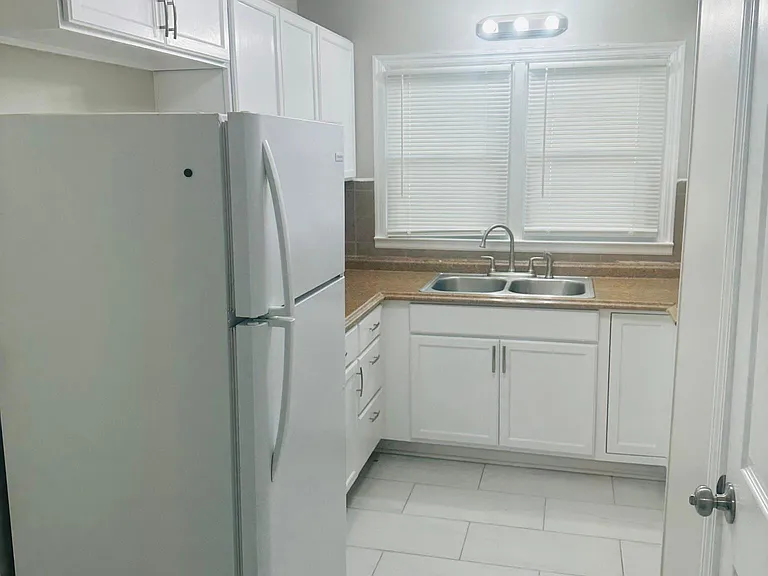 6103 Hadley St — Photo 8