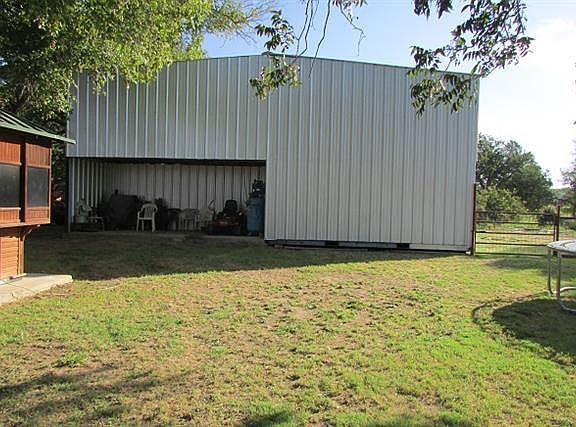 3rd image of 10559 S Us Highway 377