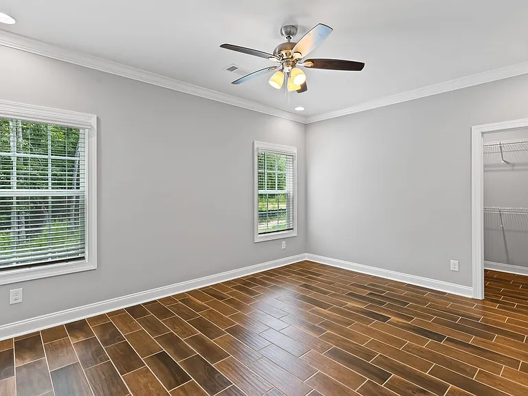 808 Downs Ct — Photo 10
