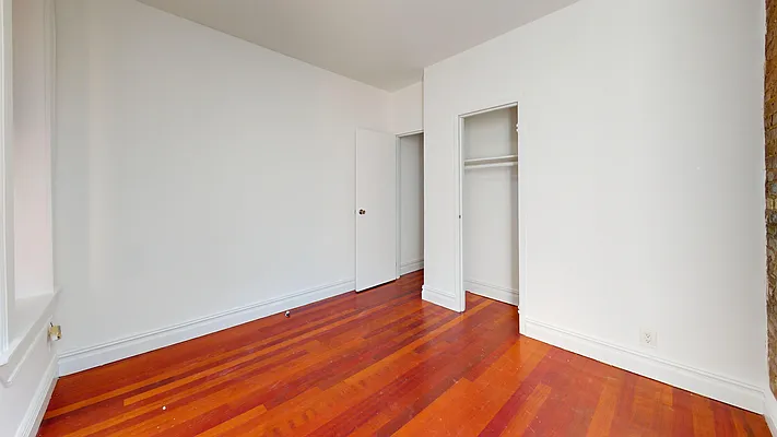 Rented by Bond New York | media 17