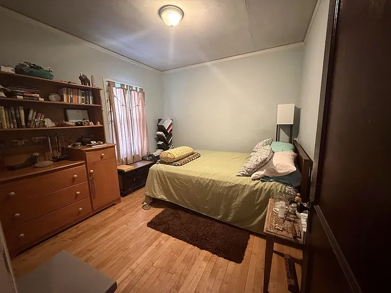 2411-13 N Cramer St — Photo 12
