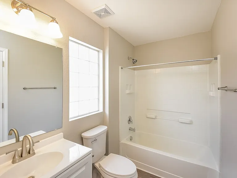 18619 E 46th Pl — Photo 14