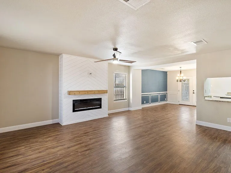 12158 Stoney Smt — Photo 3