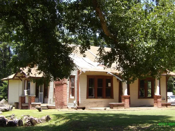 310 Abney St, Waskom, TX 75692