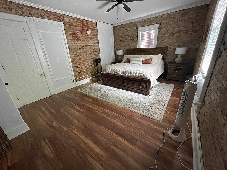 328 Oak St — Photo 12