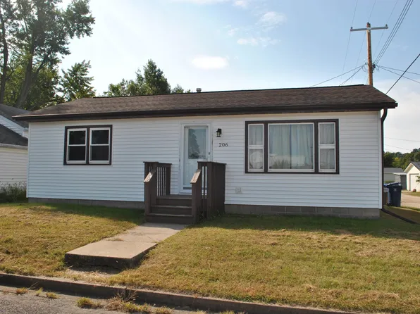 206 Lafayette St, Guttenberg, IA 52052