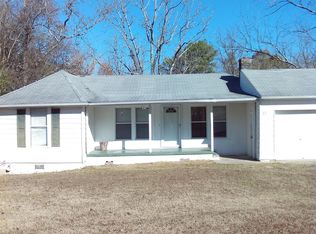 83 Circle Dr, Rossville, GA 30741