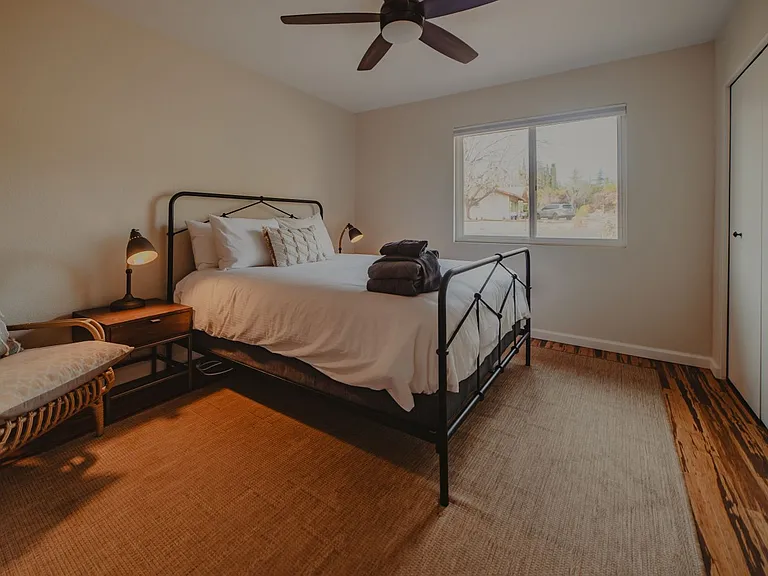 424 Antelope Dr — Photo 15
