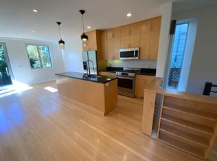 924 Treat Ave, San Francisco, CA 94110