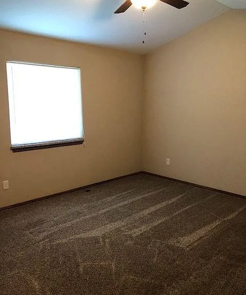 5300 N Lycee St — Photo 5