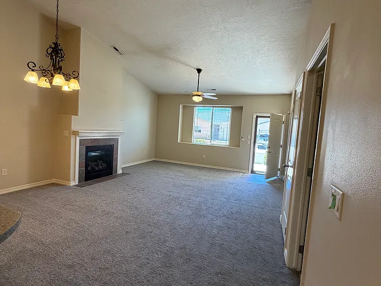 1460 N 400 W — Photo 5