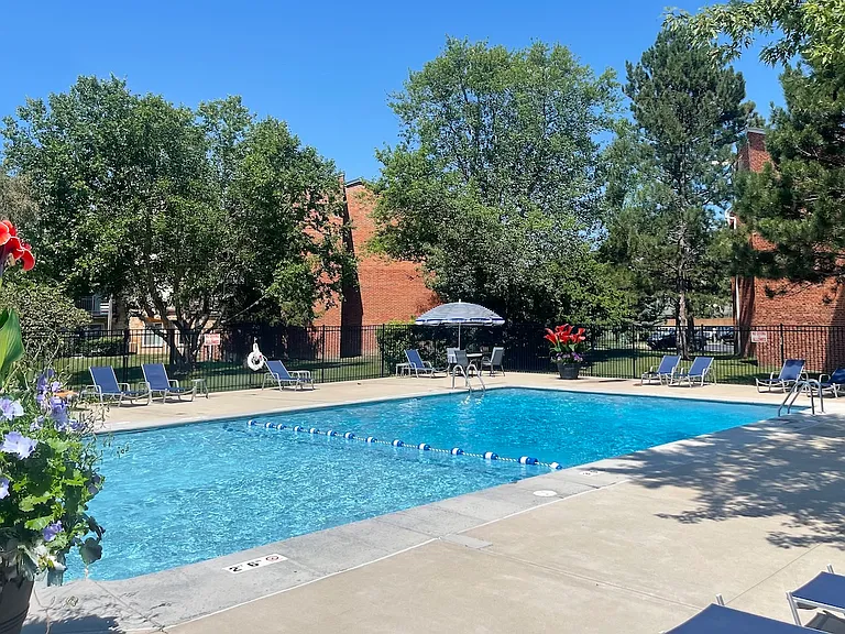 GlenLake Village — Photo 29