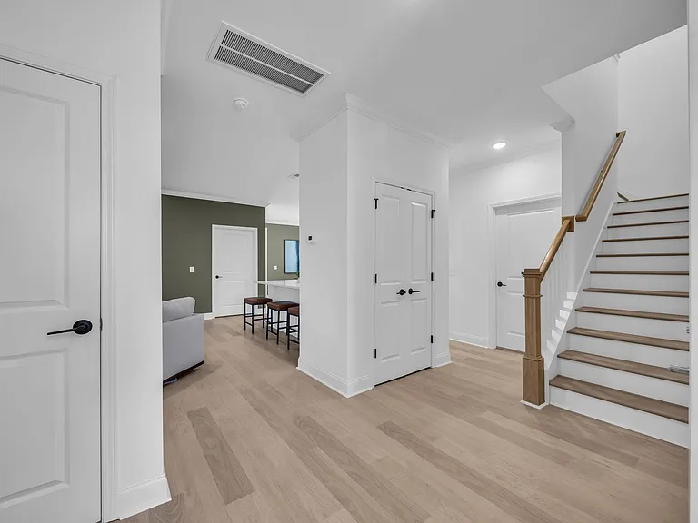 8629 James Creek Dr — Photo 34