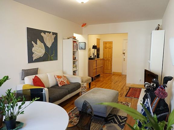 5th image of 20 W 87th St #2AW