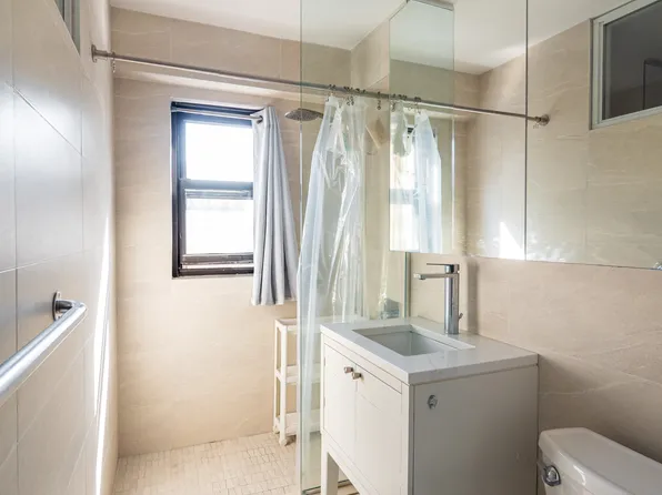 520 East 81st Street image 6 of 9