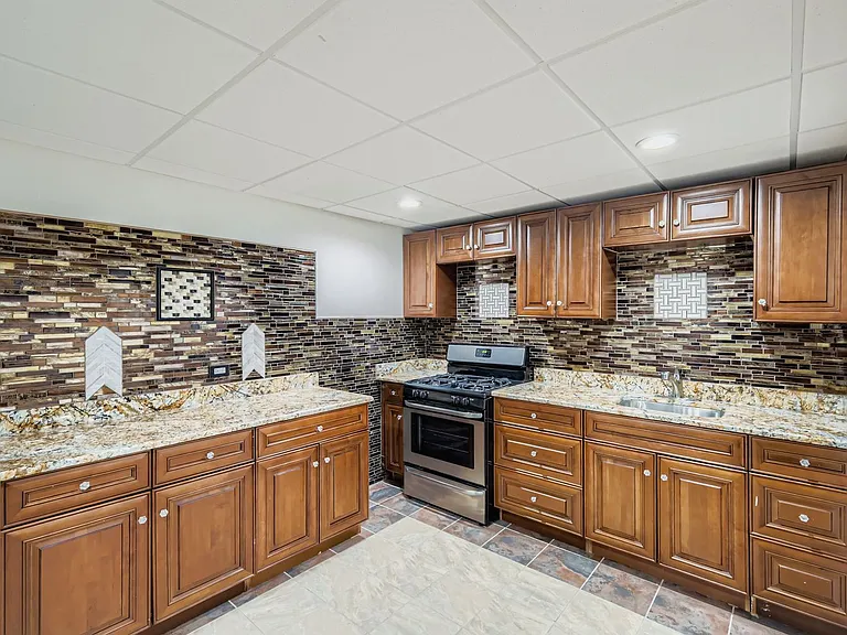 1161 Gavin Ct — Photo 46