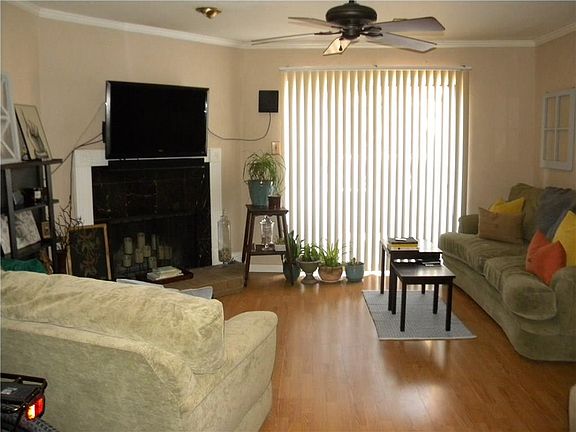 3rd image of 5200 Martel Ave APT 3G
