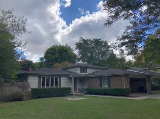 1033 Tamarack Ln, Libertyville, IL