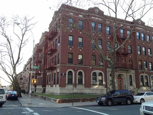 Rented by Standard Realty | media 3