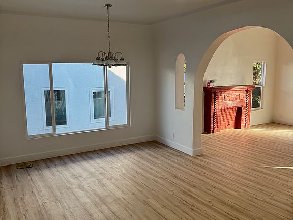 4th image of 3907 Woolwine Dr