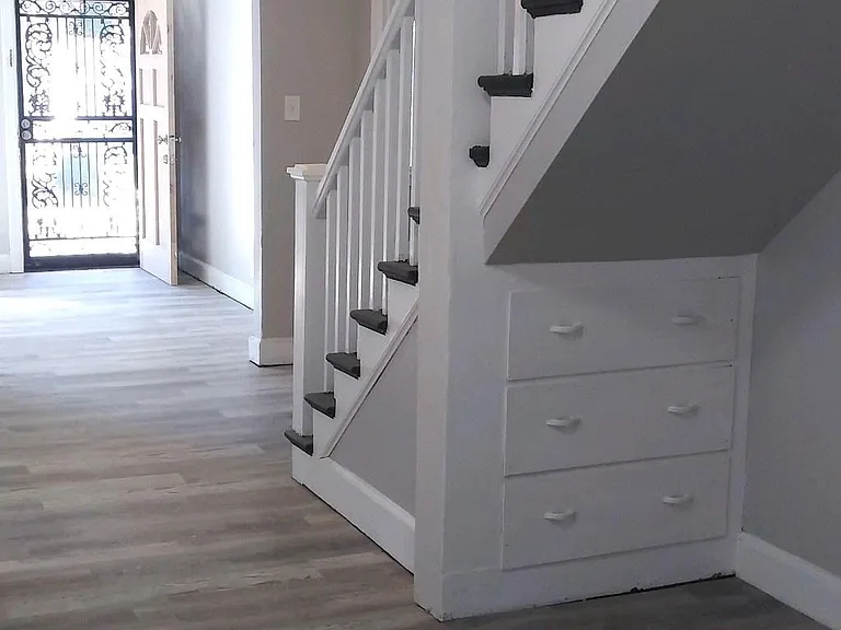 970 Maple Dr — Photo 3