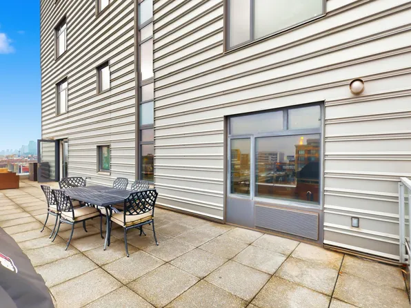 11-02 49th Avenue image 2 of 15