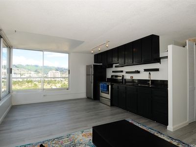 2421 Tusitala St APT 1402, Honolulu, HI, 96815
