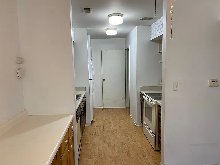 1312 S Glen Cir #B — Photo 4
