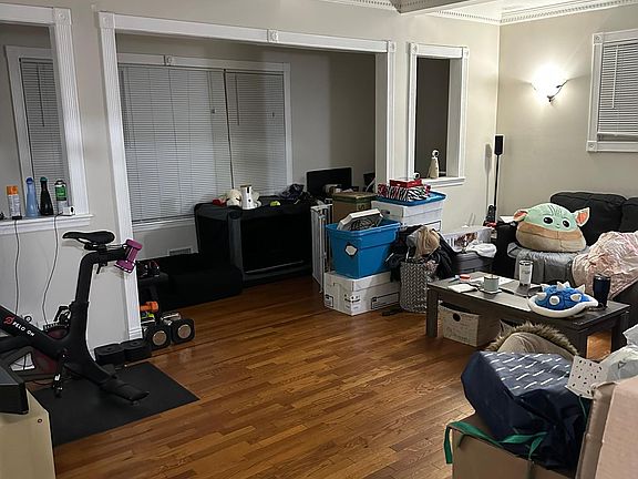 4th image of 313 S 12th St Floor 1
