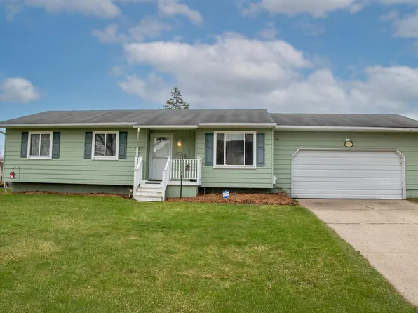 11951 Riverbend Dr, Grand Blanc, MI 48439