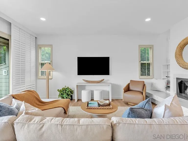 119 Spinnaker Ct — Photo 4
