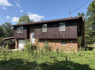 6585 Veto Rd, Belpre, OH 45714