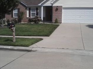 1204 Windward Ridge Dr, O'Fallon, MO 63366