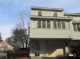 2 Gunstock Rdg, Merrimack, NH 03054