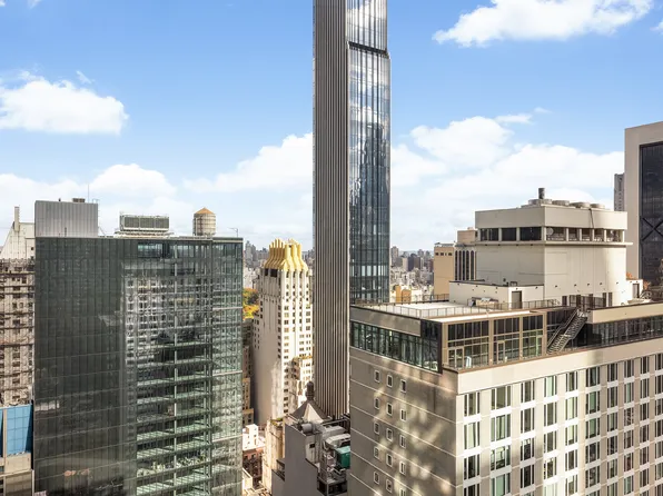 150 West 56th Street image 3 of 23