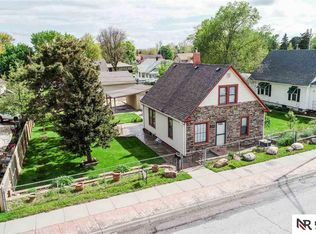 4135 L St, Omaha, NE 68107