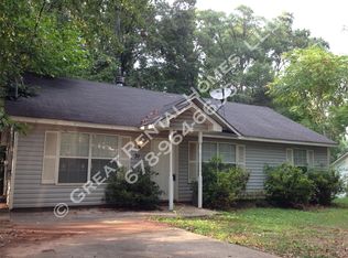 31 North St, Newnan, GA 30263