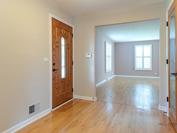 2nd image of 255 Lee Rd