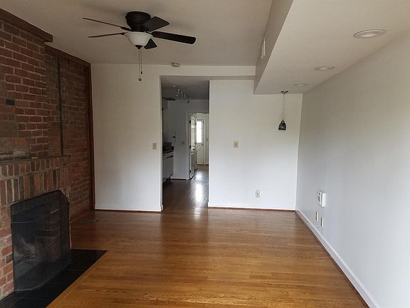 3rd image of 1230 Louden St #A