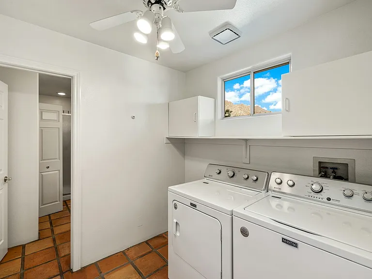 53180 Avenue Madero — Photo 26