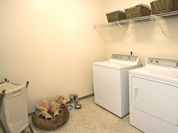 3rd image of 951 10th Pl NE Unit 203