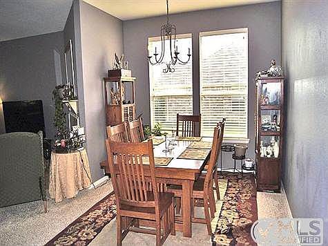 5th image of 718 Quail Hollow Dr