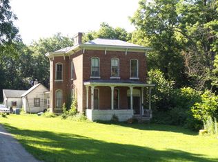 1213 Mercer St, Burlington, IA 52601