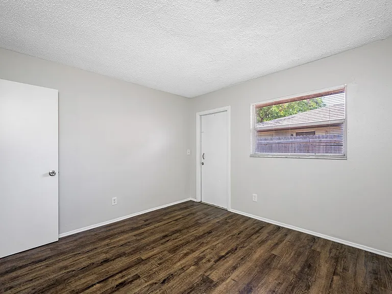 Park Villas — Photo 18