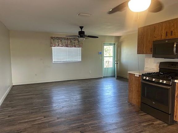 2nd image of 1532 Hunter Road