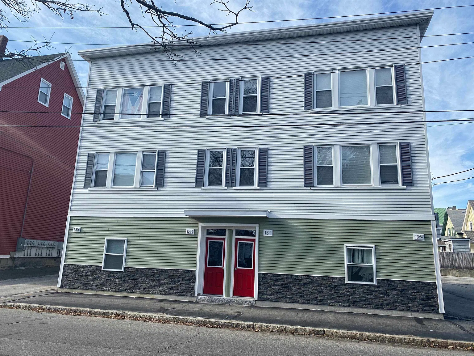 2 bed, 1.0 bath, 875 sqft, $1,890 — Photo 2